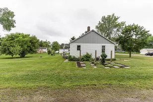 202 Lake Ave S, Ottertail, MN 56571 - Photo 11