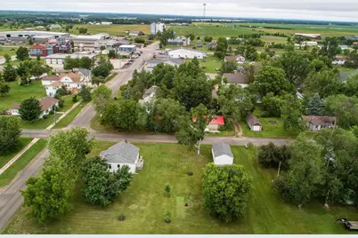 202 Lake Avenue S, Ottertail, MN 56571 - Photo 5