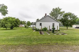 202 Lake Ave S, Ottertail, MN 56571 - Photo 11