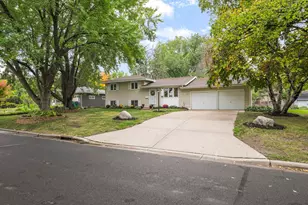 9109 Northwood Pkwy, New Hope, MN 55427 - Photo 35