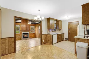 9109 Northwood Pkwy, New Hope, MN 55427 - Photo 7