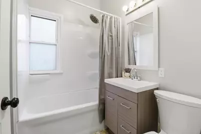 676 Geranium Avenue E, Saint Paul, MN 55106 - Photo 9