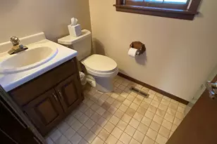 2701 4th Ave NW, Austin, MN 55912 - Photo 17