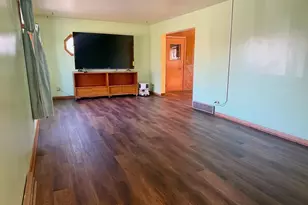 1025 Pershing Blvd, Worthington, MN 56187 - Photo 5