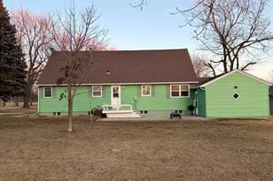 1025 Pershing Blvd, Worthington, MN 56187 - Photo 5