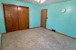 1025 Pershing Blvd, Worthington, MN 56187 - Photo 15