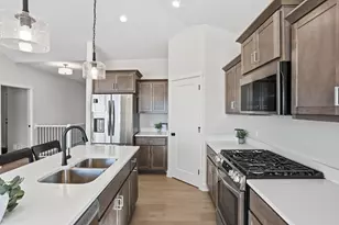 9515 Andrew Ave, Elko New Market, MN 55020 - Photo 11