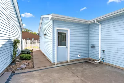 38558 Grand Avenue, North Branch, MN 55056 - Photo 3