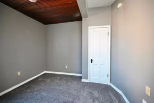 263 Franklin St, Winona, MN 55987 - Photo 11