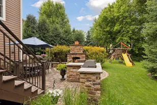 11668 Azure Ct, Inver Grove Heights, MN 55077 - Photo 5