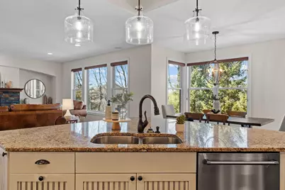 11668 Azure Court, Inver Grove Heights, MN 55077 - Photo 13