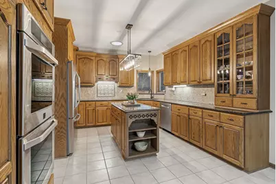 440 Elsie Inn, Mahtomedi, MN 55115 - Photo 11