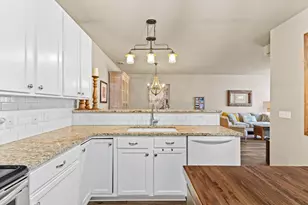 17906 69th Pl N, Maple Grove, MN 55311 - Photo 9