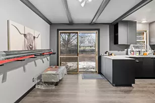 193 150th St W, Apple Valley, MN 55124 - Photo 5