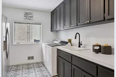 7041 Kenmare Drive, Bloomington, MN 55438 - Photo 39