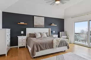 7041 Kenmare Dr, Bloomington, MN 55438 - Photo 43