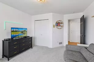 7041 Kenmare Dr, Bloomington, MN 55438 - Photo 69