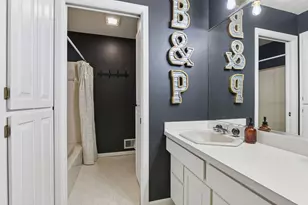 7041 Kenmare Dr, Bloomington, MN 55438 - Photo 67