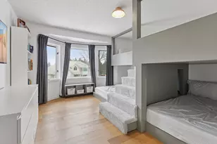 7041 Kenmare Dr, Bloomington, MN 55438 - Photo 51