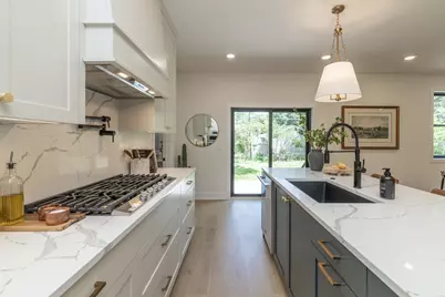 625 Ivy Falls Avenue, Mendota Heights, MN 55118 - Photo 11