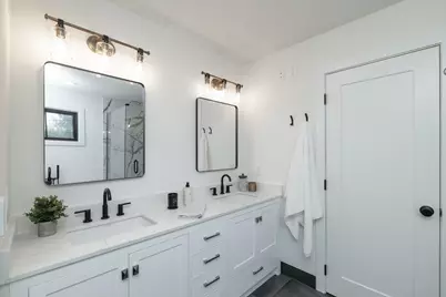 625 Ivy Falls Avenue, Mendota Heights, MN 55118 - Photo 31