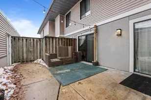 1274 Trailwood S, Hopkins, MN 55343 - Photo 5