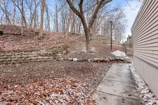 1274 Trailwood S, Hopkins, MN 55343 - Photo 3