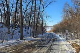 214 Galahad Pl N, Hudson, WI 54016 - Photo 11