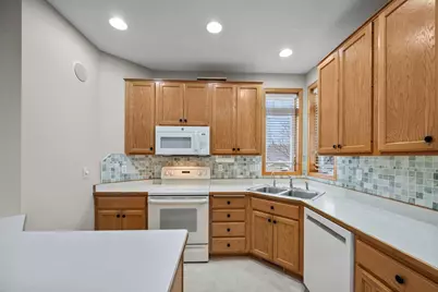 8867 Preserve Place, Savage, MN 55378 - Photo 11