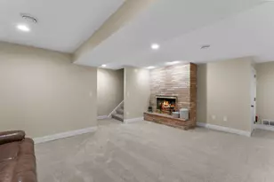 396 Thompson Ave W, West Saint Paul, MN 55118 - Photo 31