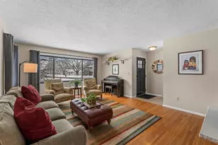 396 Thompson Ave W, West Saint Paul, MN 55118 - Photo 9