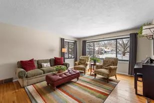 396 Thompson Ave W, West Saint Paul, MN 55118 - Photo 5