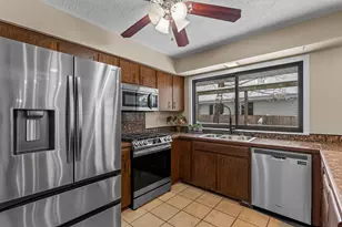 396 Thompson Ave W, West Saint Paul, MN 55118 - Photo 15