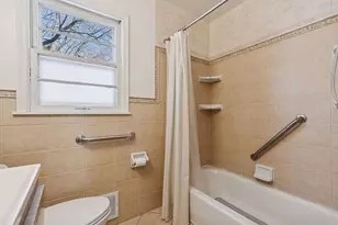 2068 Longview Dr, New Brighton, MN 55112 - Photo 15