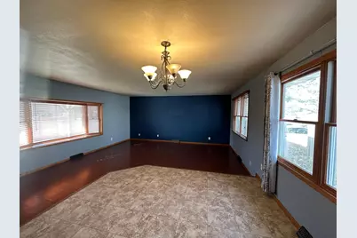 101 E Virginia Street, Luverne, MN 56156 - Photo 9