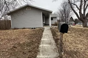 101 E Virginia St, Luverne, MN 56156 - Photo 31