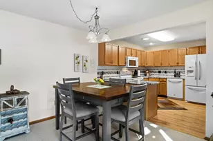 114 Carmel Ave W, West Saint Paul, MN 55118 - Photo 15