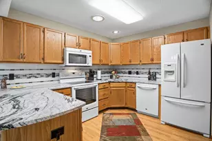 114 Carmel Ave W, West Saint Paul, MN 55118 - Photo 15