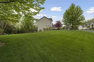 7428 Bent Bow Trail, Chanhassen, MN 55317 - Photo 13