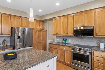 7428 Bent Bow Trail, Chanhassen, MN 55317 - Photo 11