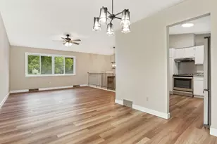 8616 Windward Cir, Eden Prairie, MN 55344 - Photo 5