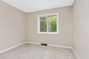 8616 Windward Cir, Eden Prairie, MN 55344 - Photo 15