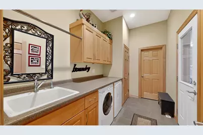 4063 Autumn Lake Court SW, Rochester, MN 55902 - Photo 11