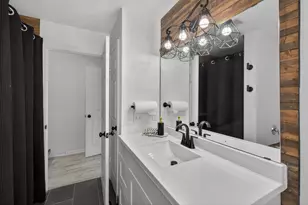 212 Keystone Dr NE, Pine Island, MN 55963 - Photo 23