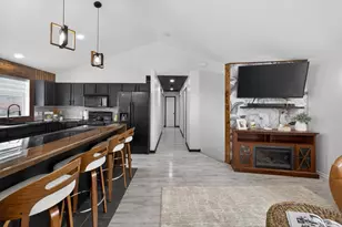 212 Keystone Dr NE, Pine Island, MN 55963 - Photo 9