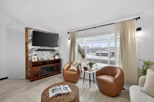 212 Keystone Dr NE, Pine Island, MN 55963 - Photo 5