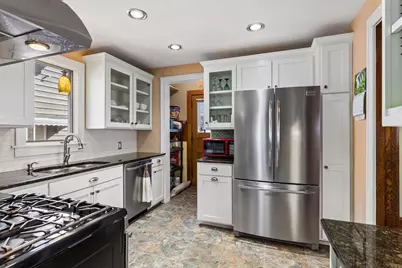 782 Rose Avenue E, Saint Paul, MN 55106 - Photo 11