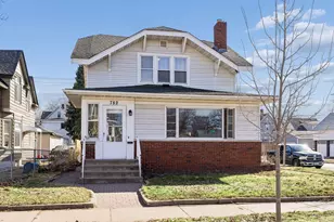 782 Rose Ave E, Saint Paul, MN 55106 - Photo 1