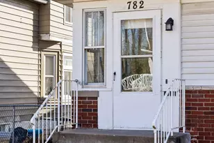 782 Rose Ave E, Saint Paul, MN 55106 - Photo 3