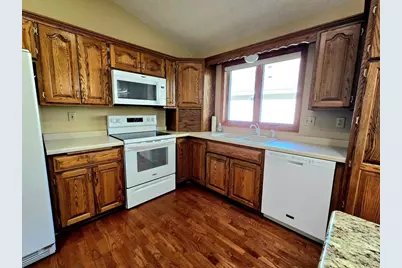 642 Jenisa Drive, Saint Cloud, MN 56301 - Photo 5